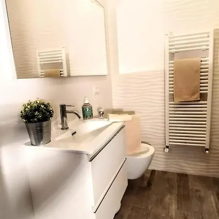 Sarah's Place メナッジョ