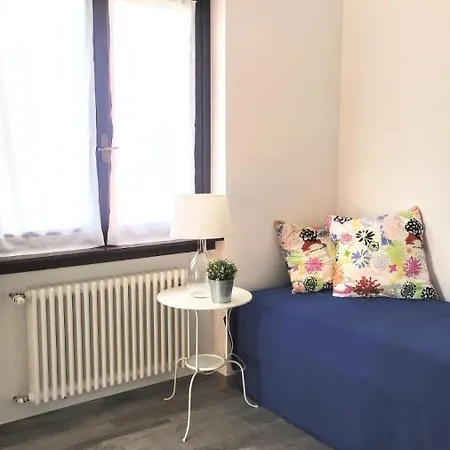 Sarah's Place Апартаменты
